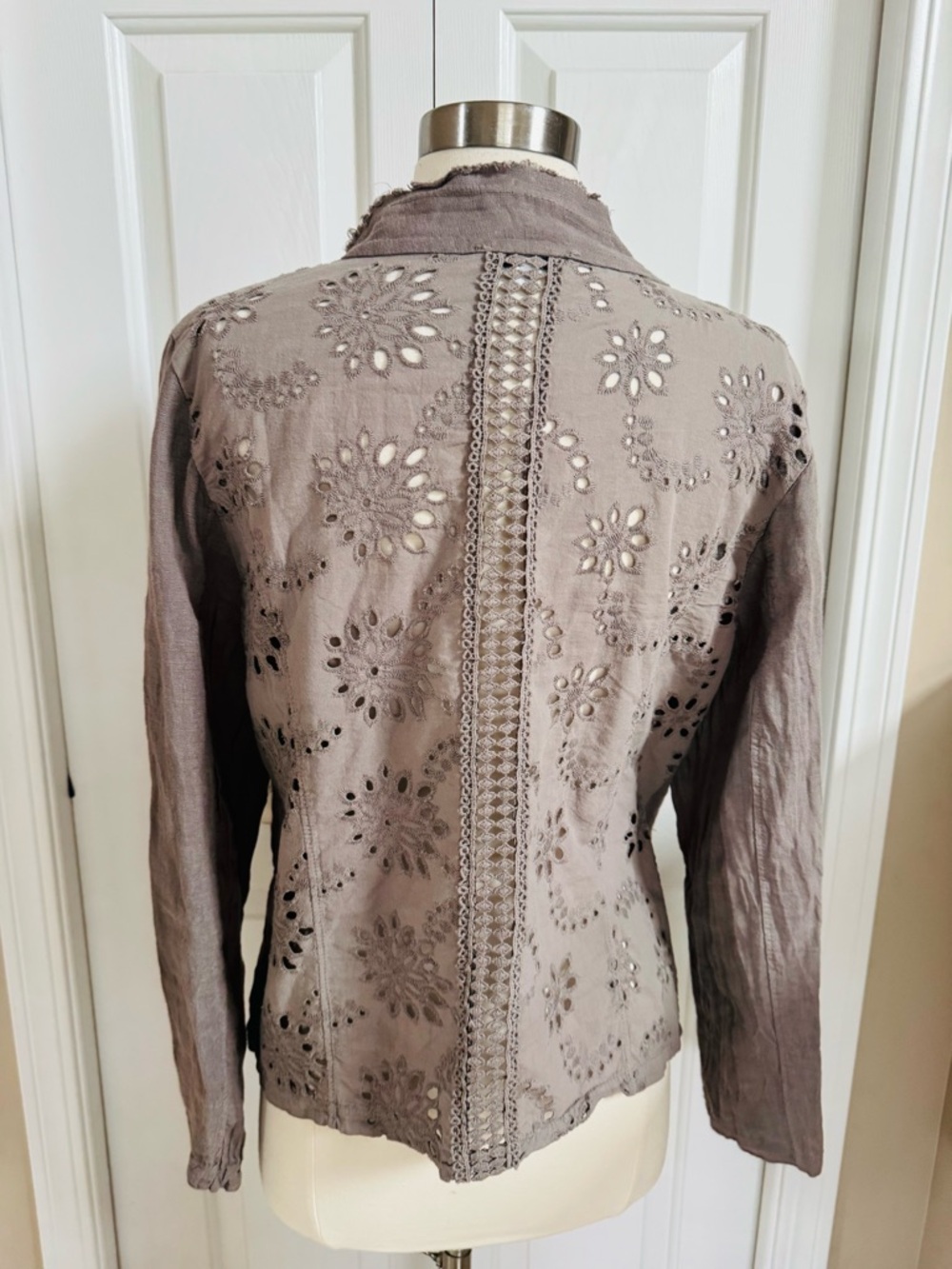 Tempo Paris Taupe Frayed Lapel Linen-Blend Blazer